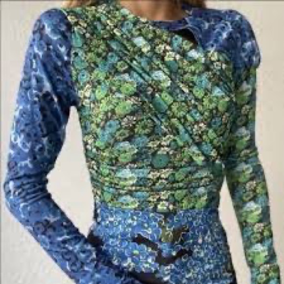 ZARA BLOGGER FAV FLORAL TOP - Picture 2 of 5